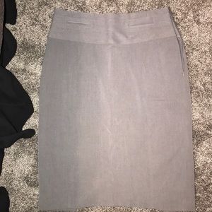 Grey pencil skirt